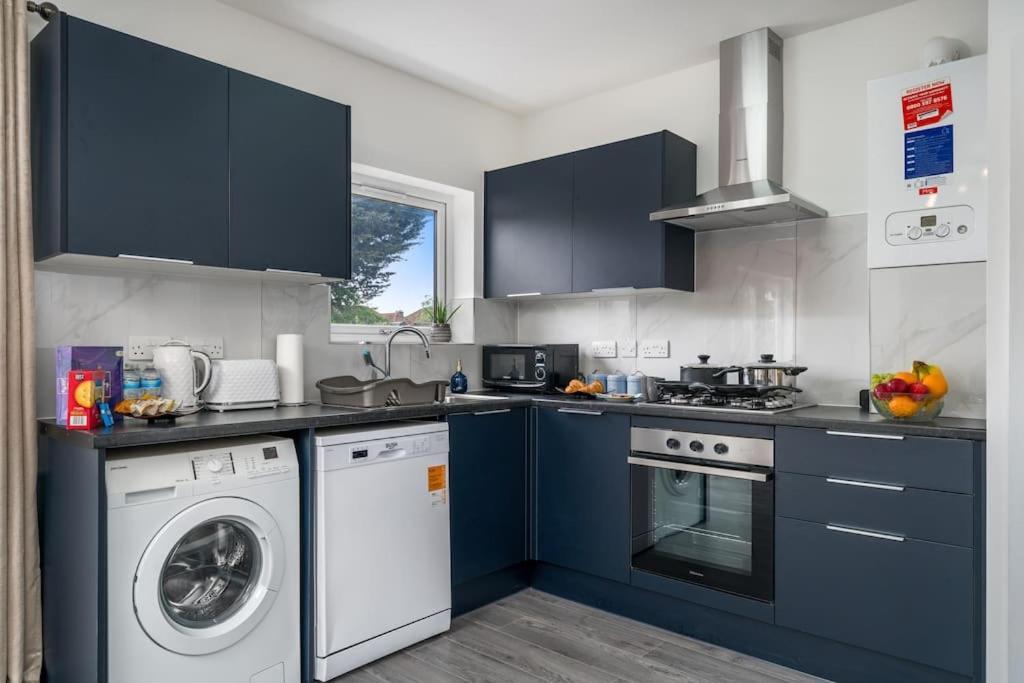 Apartamento Lux 3Bed Near Wembley With Parking By Oceana Group - Sleeps 8 Harrow Exterior foto