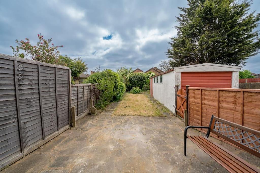 Apartamento Lux 3Bed Near Wembley With Parking By Oceana Group - Sleeps 8 Harrow Exterior foto